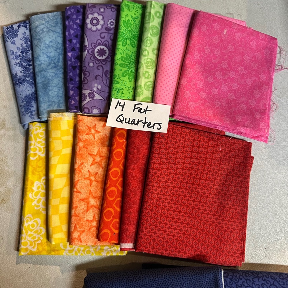 Quilting Cotton Fabric Bundle 14 Fat Quarters & 1/2 Yard cuts each navy Blue - Picture 9 of 9
